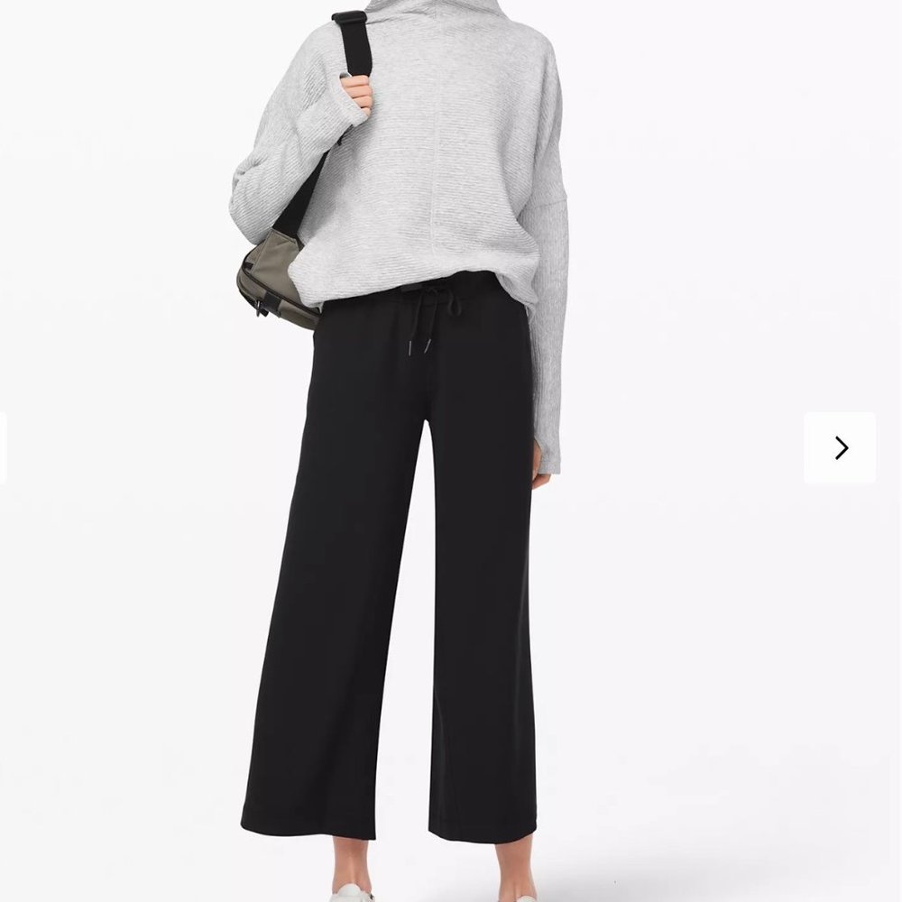 Lululemon On the Fly Wide-Leg 7/8 Pant Woven 2